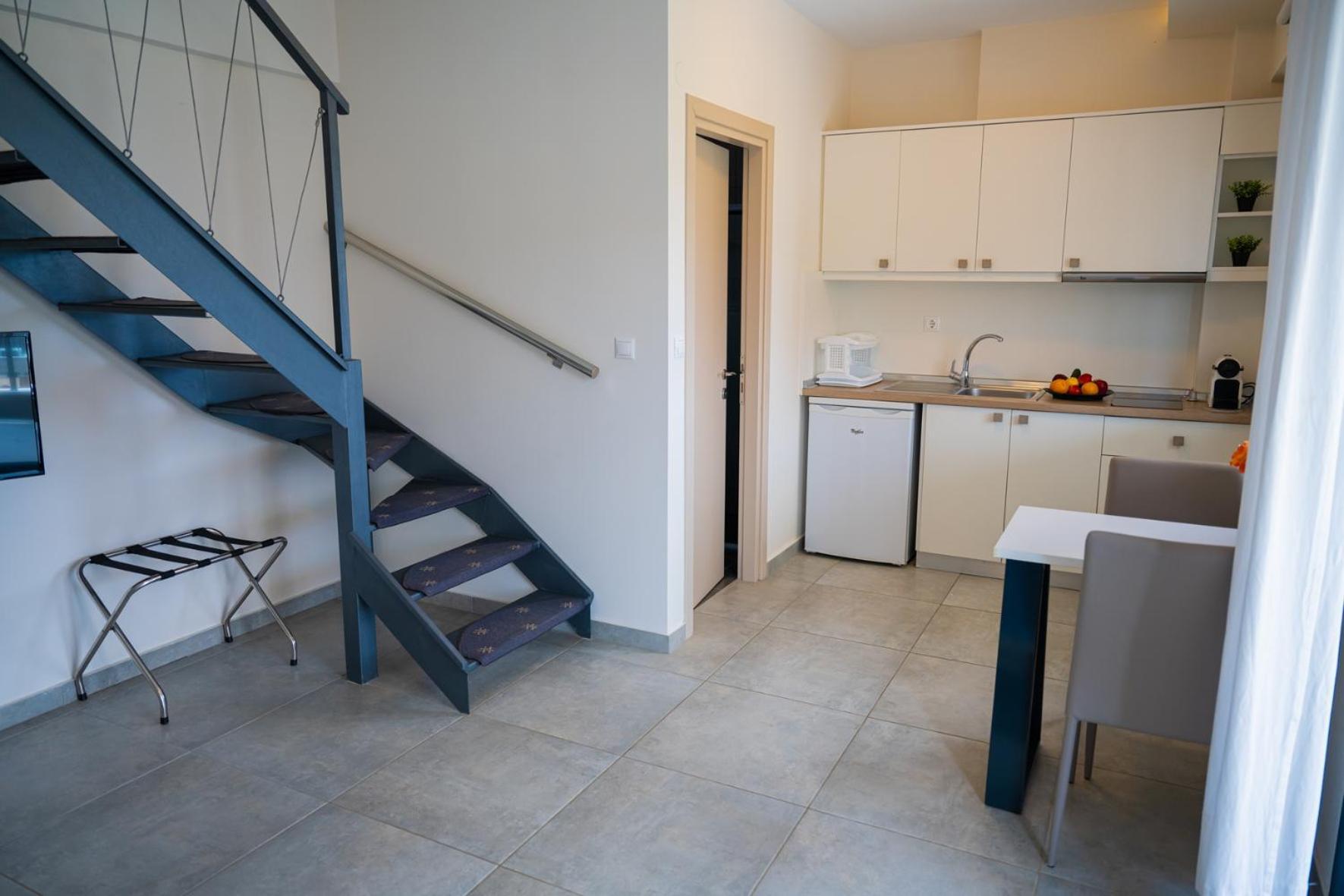 Callista Suites Flogita Exteriör bild