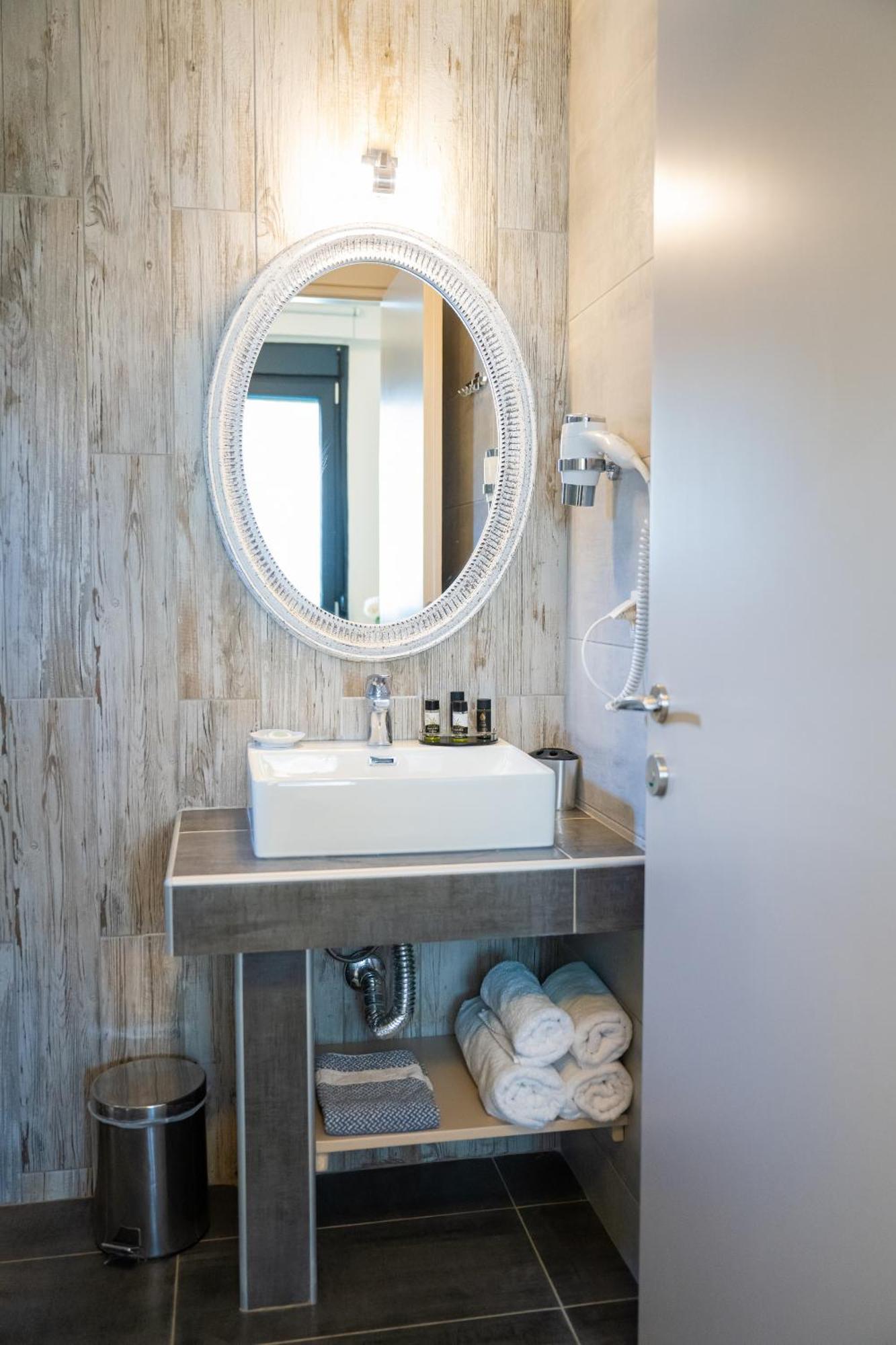 Callista Suites Flogita Exteriör bild